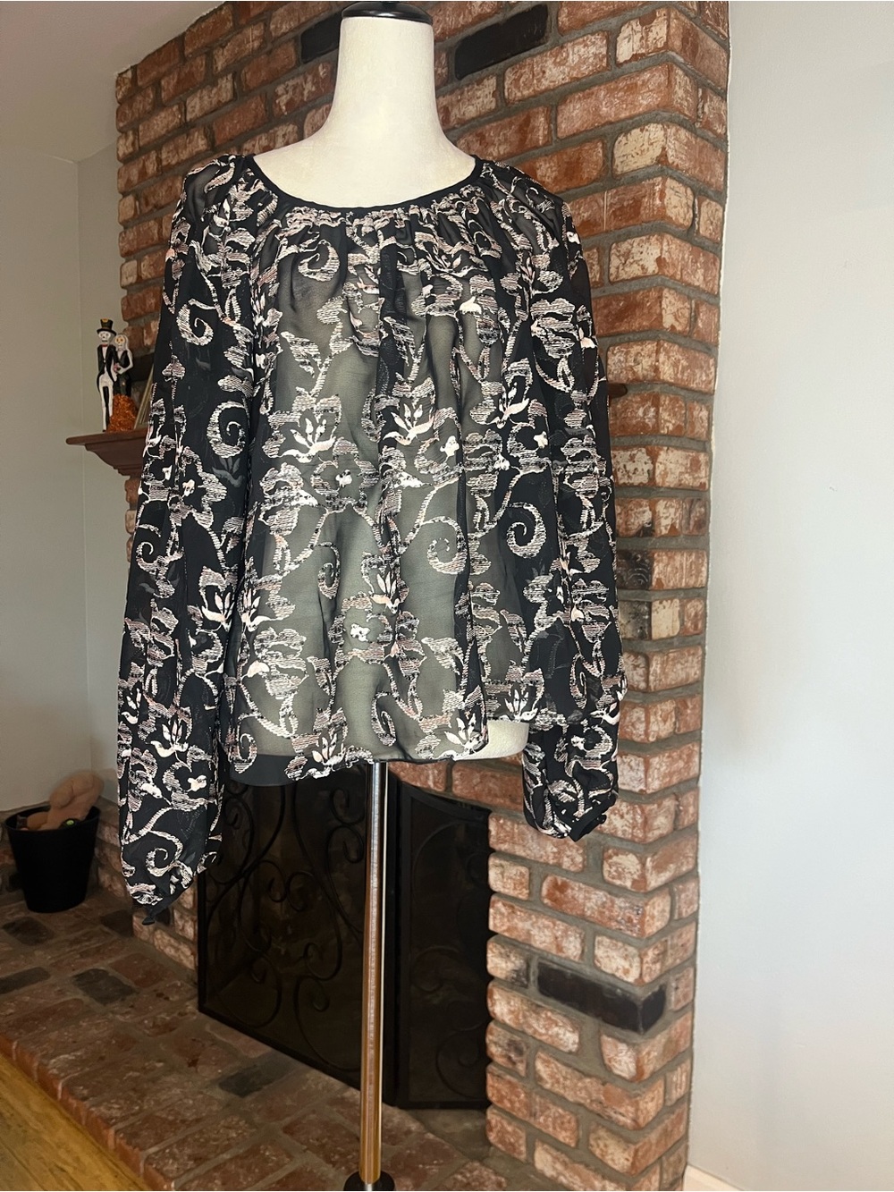 Noon by Noor Black Sheer Floral Lace Long-Sleeve Blouse